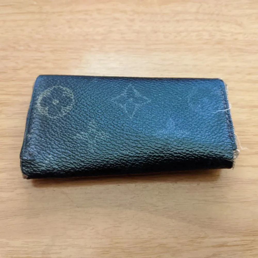 Louis Vuitton Monogram Key Holder/Wallet #1166💥PRICE DROP💥